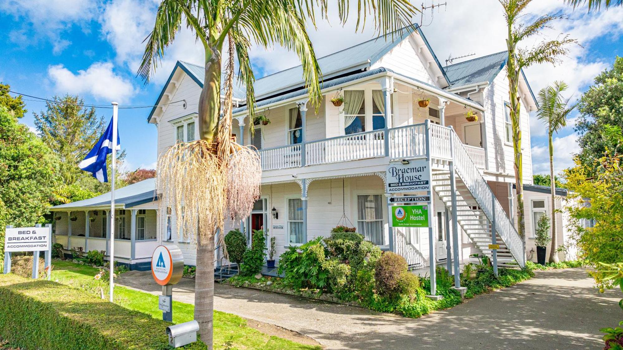 Braemar House B&B And Yha Hostel Уангануй Екстериор снимка