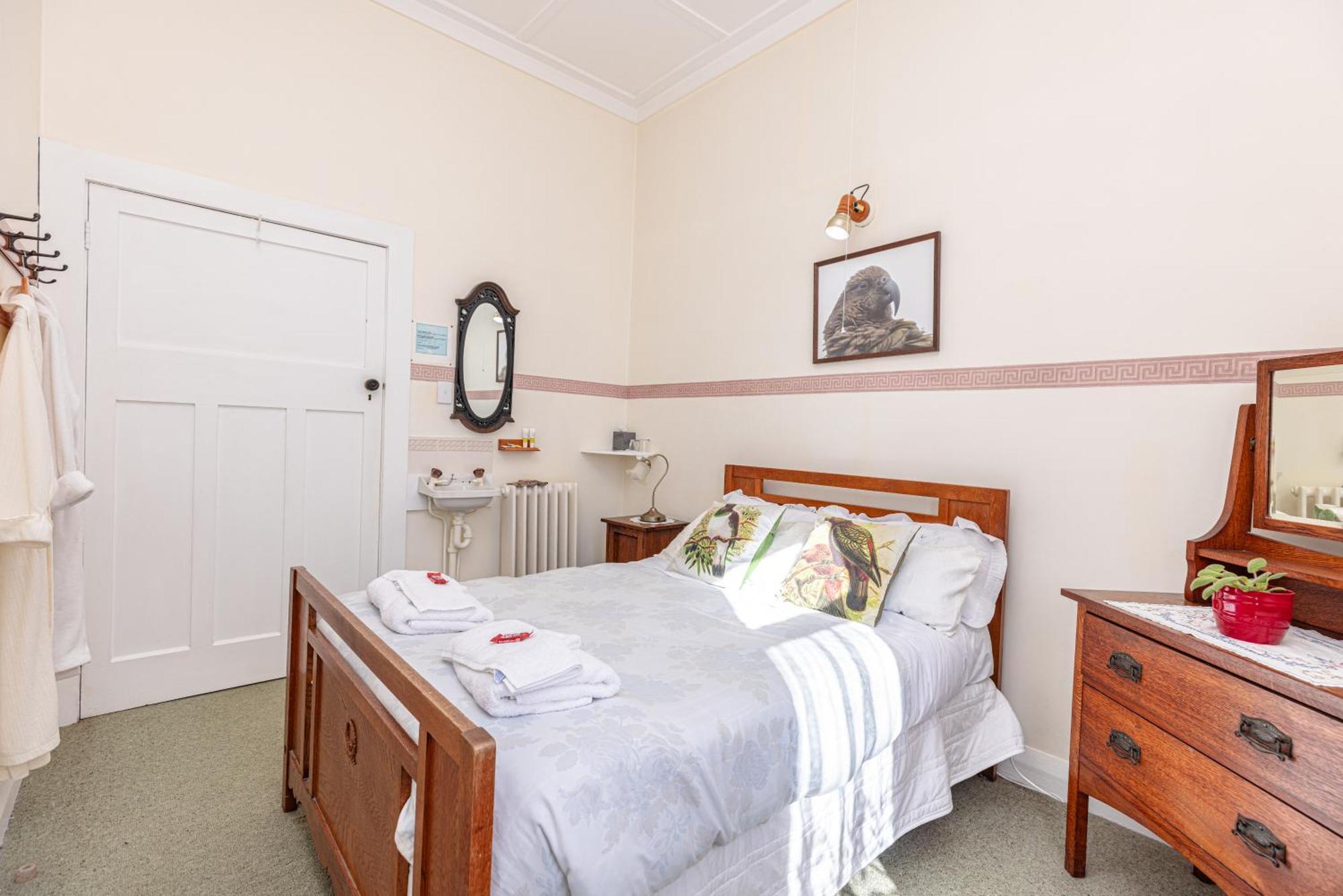 Braemar House B&B And Yha Hostel Уангануй Екстериор снимка