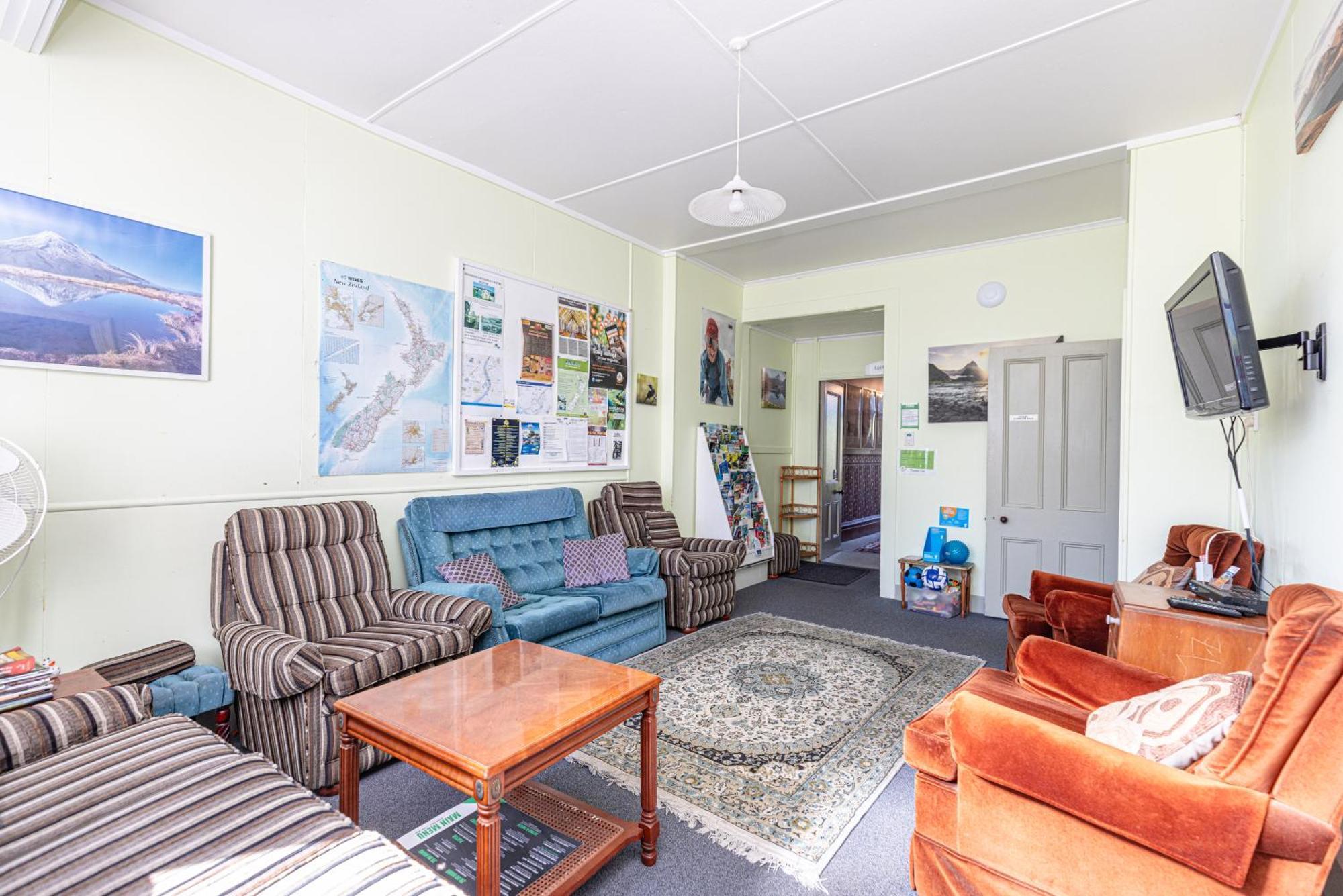 Braemar House B&B And Yha Hostel Уангануй Екстериор снимка