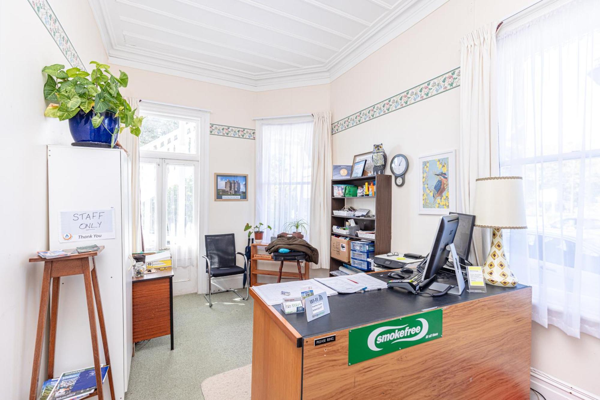 Braemar House B&B And Yha Hostel Уангануй Екстериор снимка