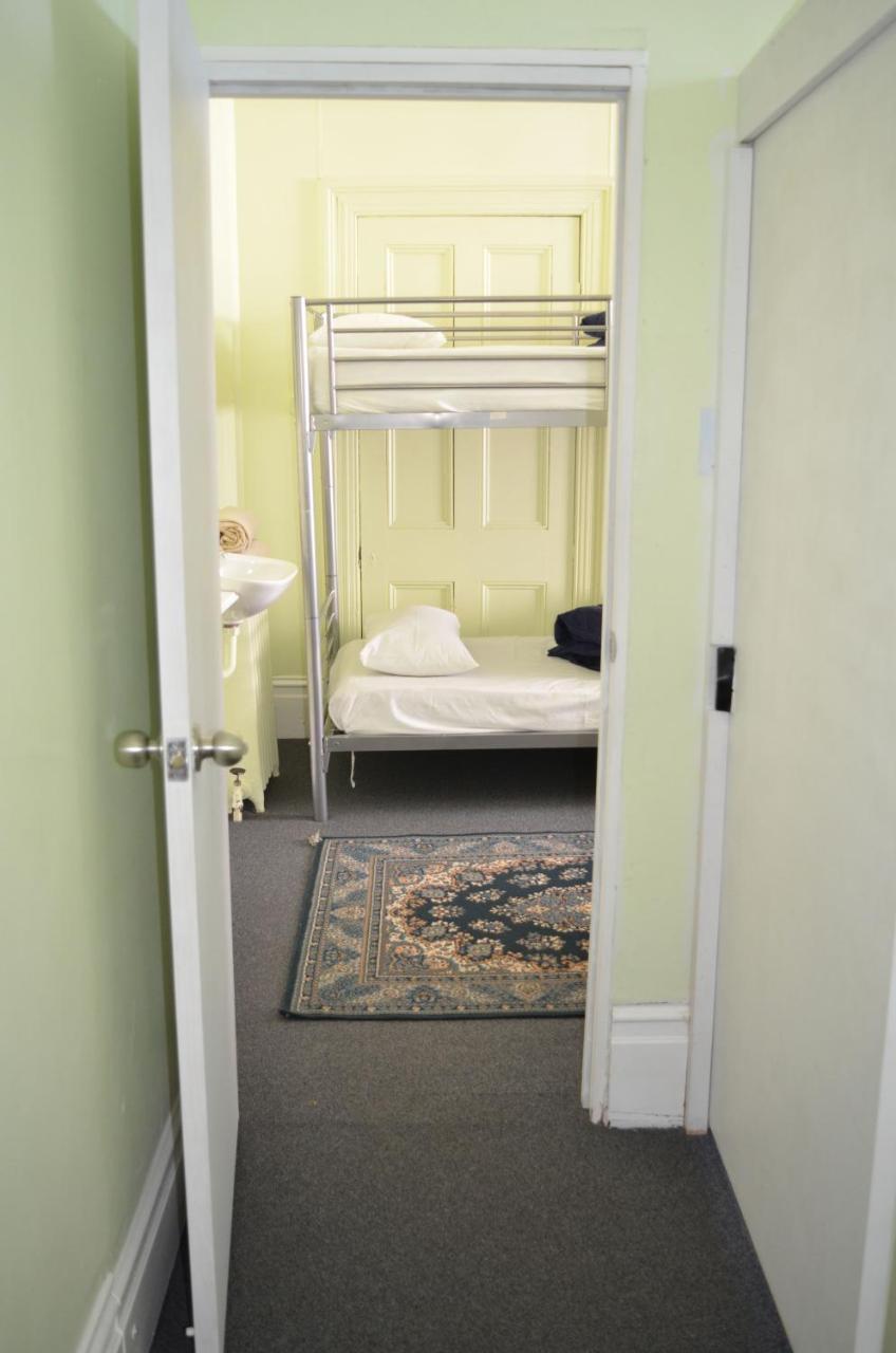 Braemar House B&B And Yha Hostel Уангануй Екстериор снимка