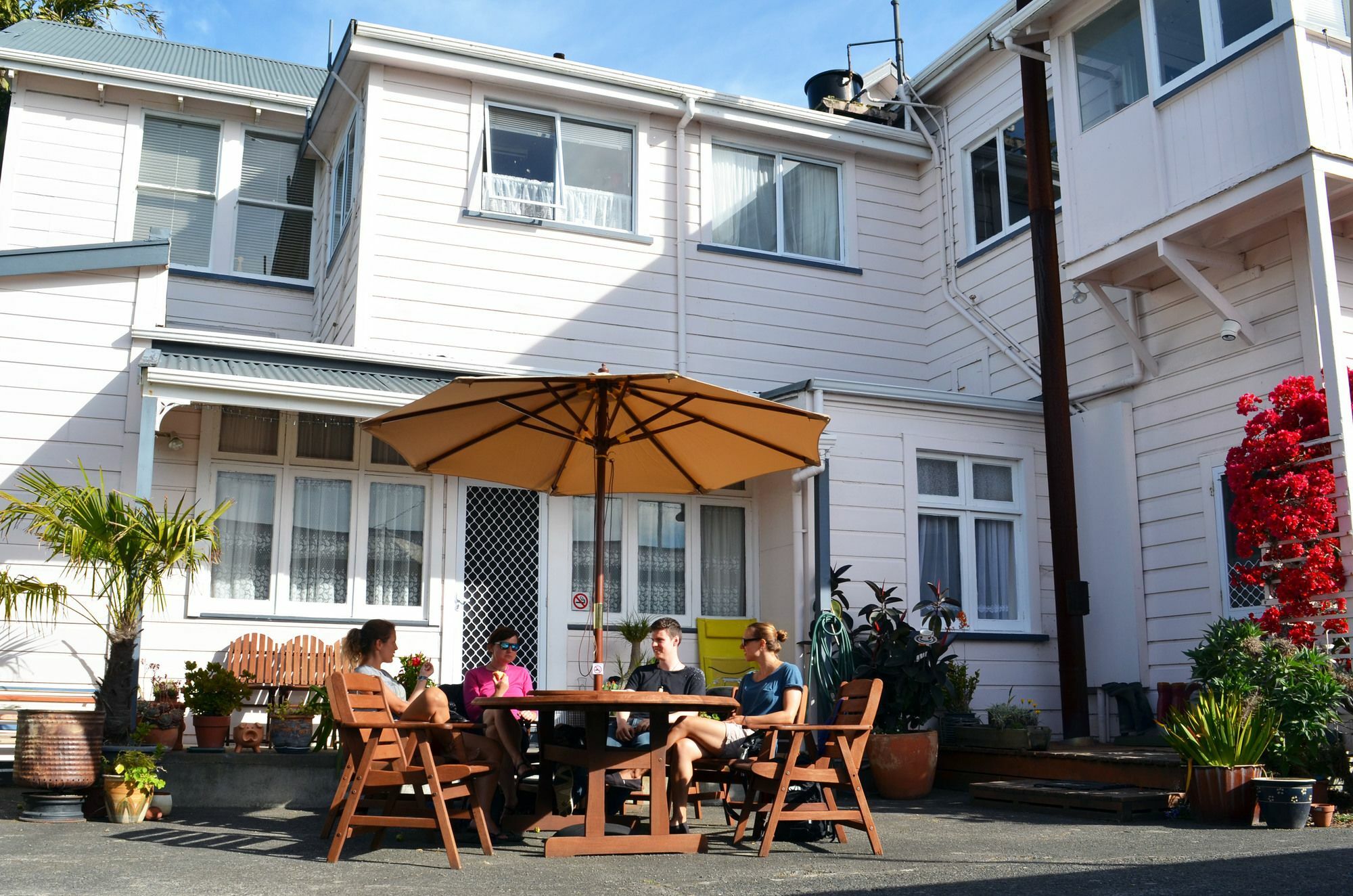 Braemar House B&B And Yha Hostel Уангануй Екстериор снимка