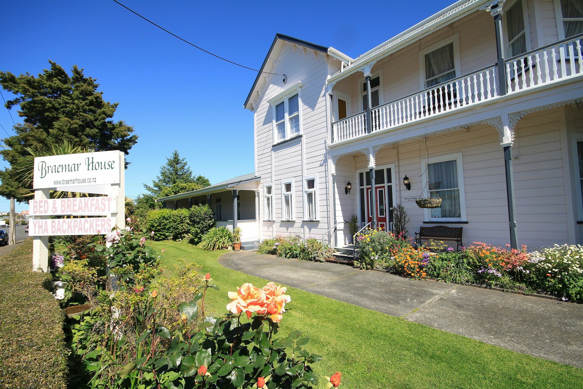 Braemar House B&B And Yha Hostel Уангануй Екстериор снимка