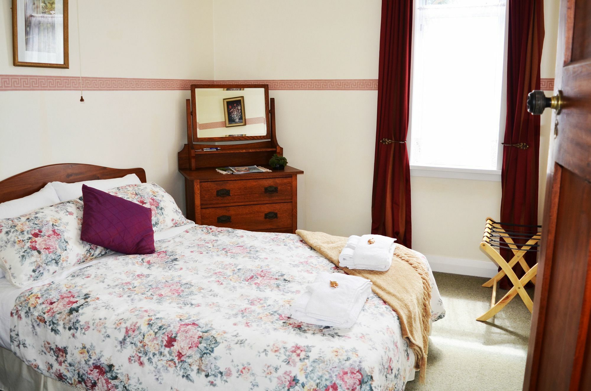 Braemar House B&B And Yha Hostel Уангануй Екстериор снимка